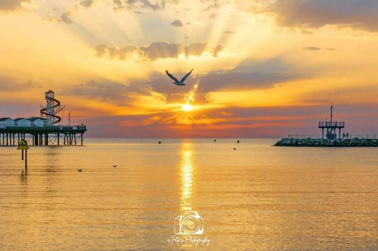 Top Floor Flat With Sea View Herne Bay Extérieur photo