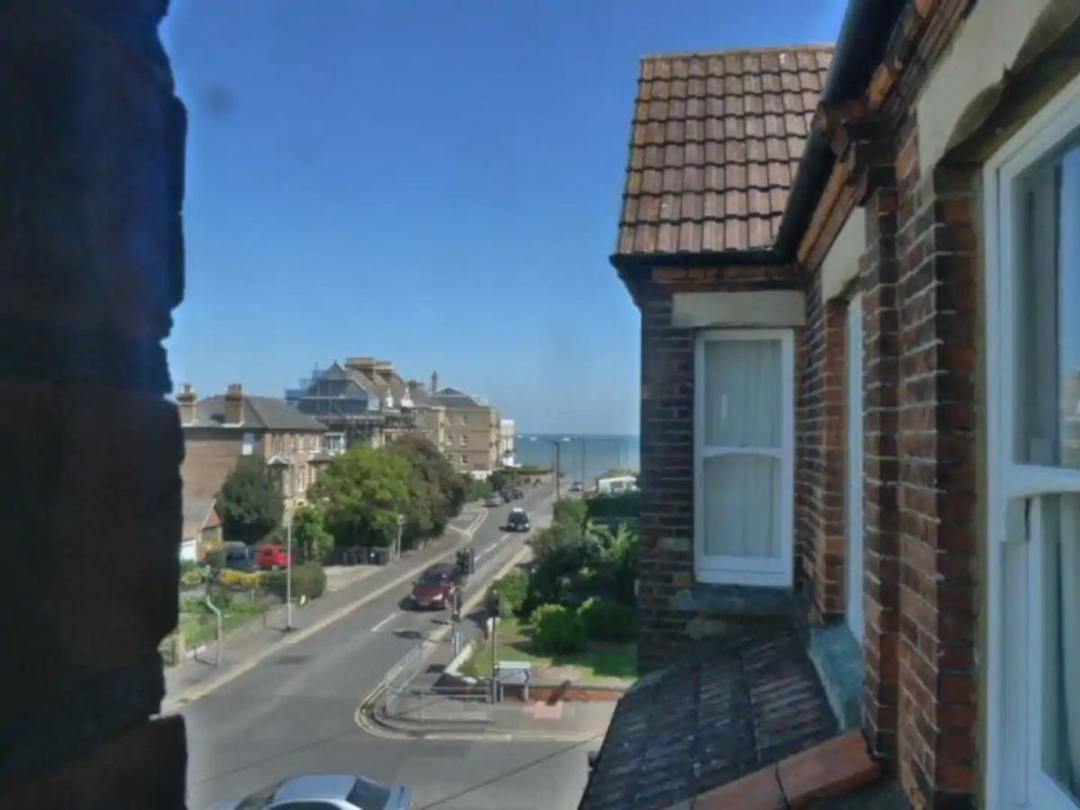 Top Floor Flat With Sea View Herne Bay Extérieur photo